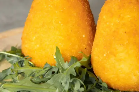 Catania: Guided Street Food Walking Tour